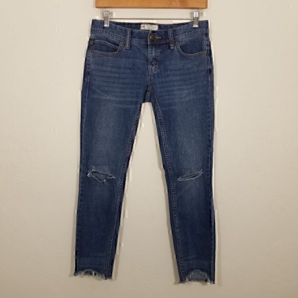 Free‎ People Cropped Distressed Jeans Blue Size 25